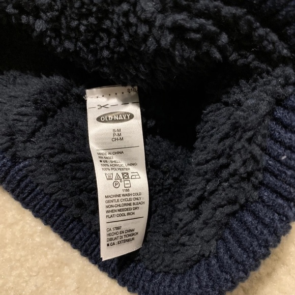 Old Navy Lot of 2 Toddler Kid Winter Hats Toques Caps Size S-M Acrylic Polyester - Picture 6 of 12